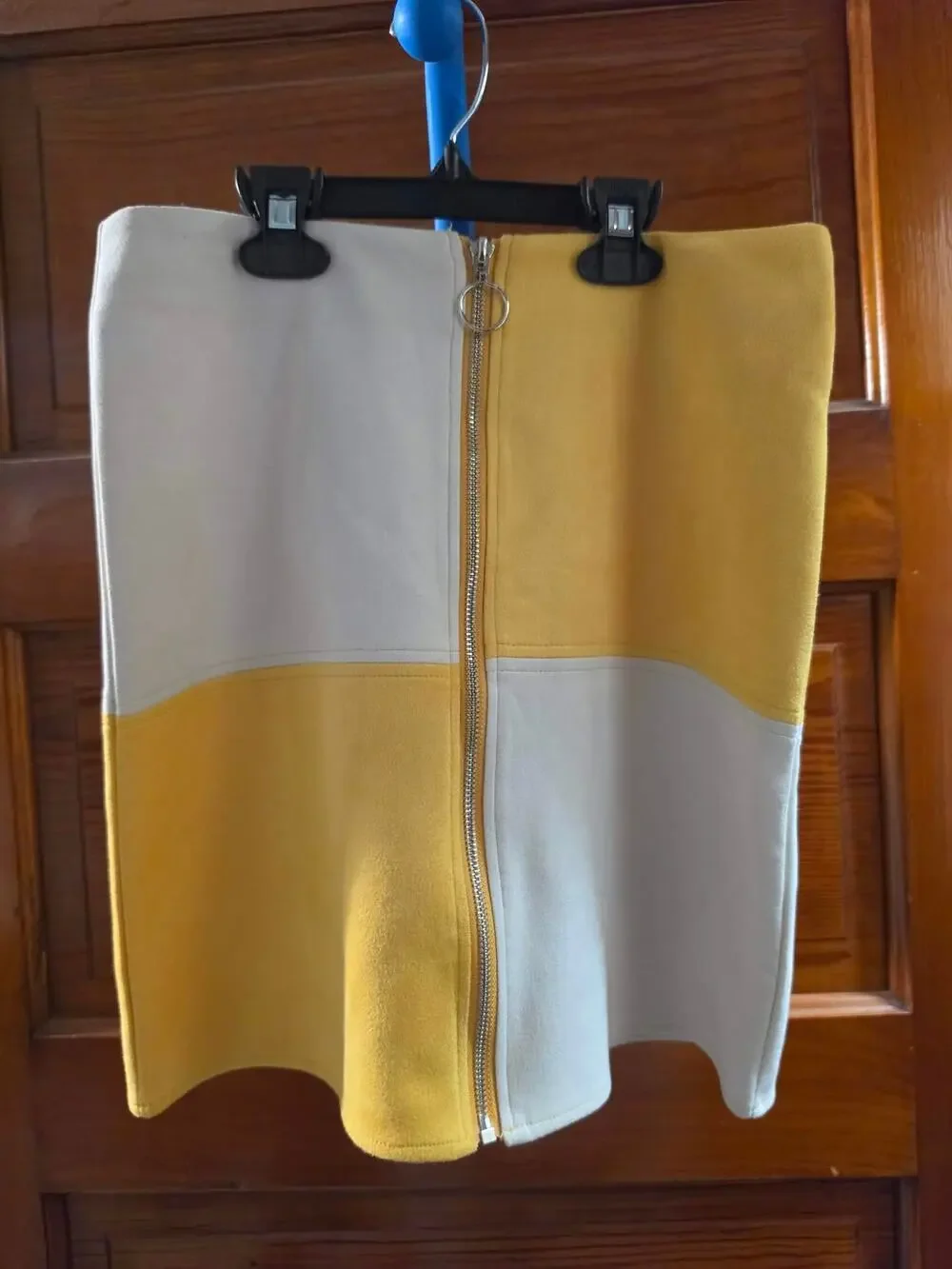 Fashion on Earth Mini Skirt S Yellow Cream Colorblock Faux Suede Zip Front Mod